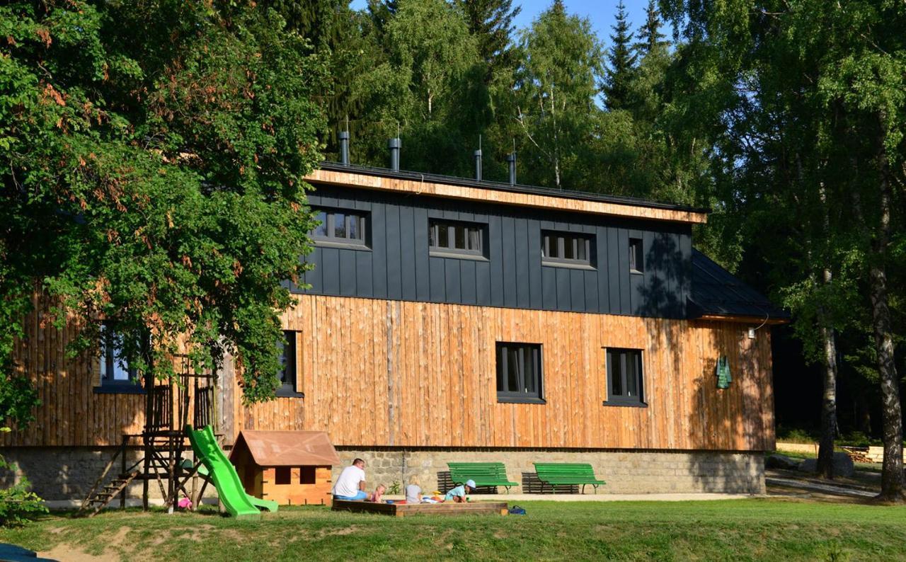 Montanie Resort Desná 外观 照片
